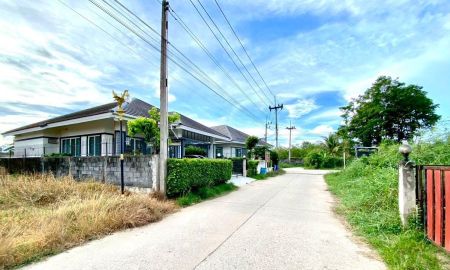 ขายที่ดิน - ขายที่ดินตาขัน 50 ตรว. ถมแล้วติดถนนคอนกรีต ใกล้ถนนเส้น36-4กม. อ.บ้านค่าย ระยอง