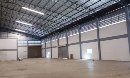 ให้เช่าโรงงาน / โกดัง - ให้เช่าคลังสินค้า โรงงานโกดัง วัดลาดหวาย นิคมบางพลี เทพารักษ์ พื้นที่ 2,000 ตร.ม.