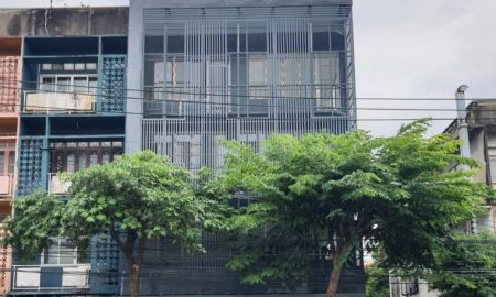 ขาย-ให้เช่าอาคารพาณิชย์ / สำนักงาน - ขายอาคารพาณิชย์ 3 ชั้นมีชั้นลอย ใกล้ MRTสถานี บางโพ (สายสีน้ำเงิน) ใกล้รัฐสภาแห่งใหม่ ทำเลดีมาก