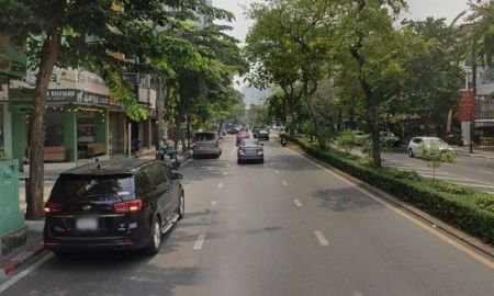 ขายที่ดิน - ขายที่ดิน ติดถนนสีลม ใกล้ Central บางรัก