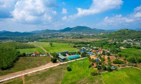 ขายที่ดิน - ขายที่ดินสวย 4 ไร่ เขาชีจรรย์(บางเสร่) | วิวเขา-ใกล้อ่างเก็บน้ำ | ไร่ละ 6,500,000 บาท | ใกล้คาเฟ่กีต้า