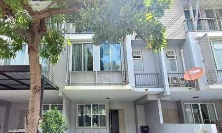 ให้เช่าทาวน์เฮาส์ - ให้เช่าทาวน์โฮม 3 ชั้น หมู่บ้านอารียา เดลี่ ลาดปลาเค้า 3 ห้องนอน 4 ห้องน้ำ ราคา 28,000 บ/เดือน