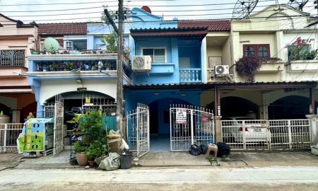 ขายทาวน์เฮาส์ - ขายทาวน์เฮ้าส์ พหลโยธิน21 หมู่บ้านณัฐกานต์3,5 ทำเลสายไหม พื้นที่ 18.7 ตรว. ราคา 2.1 ล้าน สภาพดี ต่อเติมครัว แถมเฟอร์บางส่วน ใกล้รถไฟฟ้าสะพานใหม่