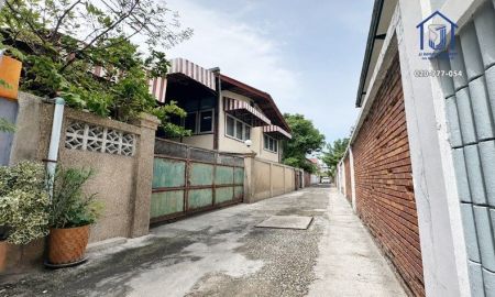 ขายบ้าน - ขายบ้านเดี่ยว 2 ชั้น ซอยเจริญกรุง 79 แยก 6 ใกล้เอเชียทีค โรงเรียนนานาชาติโชรส์เบอรี และ BTS สะพานตากสิน