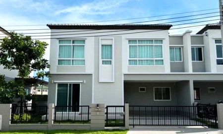 ให้เช่าบ้าน - ให้เช่า] หมู่บ้าน คาซ่า เพรสโต้ ประชาอุทิศ 90 / 3 ห้องนอน 3 ห้องน้ำ / 36 ตรว. 150 ตรม. **20,000**