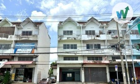 ให้เช่าอาคารพาณิชย์ / สำนักงาน - ให้เช่าตึกแถวมีนบุรี หลังมุม ติดถนนใหญ่ ปากทางเข้าเคหะร่มเกล้า ทำเลดี คนผ่านเยอะ เหมาะทำออฟฟิศ ติวเตอร์ ใกล้มอเตอร์เวย์