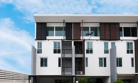 ขายทาวน์เฮาส์ - ทาวน์โฮม 3.5 ชั้น ม.ดิแอททิค ขนาด 23.1 ตร.ว. 5นอน 3น้ำ ทำเลหลังริม ขาย 3.48ล้าน