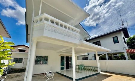 ให้เช่าบ้าน - BTSรามอินทรา กม.6 1.4 กม. นวลจันทร์ รามอินทรา 40 บ้านเดี่ยวให้เช่า 3นอน 2น้ำ ทางพิเศษฉลองรัช 2.3 กม. 56ตร.ว. 224ตร.ม. บ้านเดี่ยว 2 ชั้น