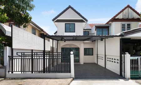 ขายบ้าน - บ้านแฝด 2 ชั้น รีโนเวทใหม่ หมู่บ้านลานทอง ติวานนท์-ปากเกร็ด สวย พร้อมอยู่ ทำเลดีติดถนนใหญ่