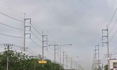 ขายที่ดิน - ที่ดิน 2 ไร่ติดถนนใหญ่ หน้ากว้าง 100 เมตร เหมาะทำอาคารพาณิชย์ ใกล้แหลางความเจริญที่สวยถมแล้ว