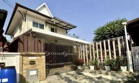 ขายบ้าน - ขายบ้านราคาถูก อารีน่ากาเด้นซอยวัดหลวงพ่อโต 61.5ตรว.แค่5.3ล้าน