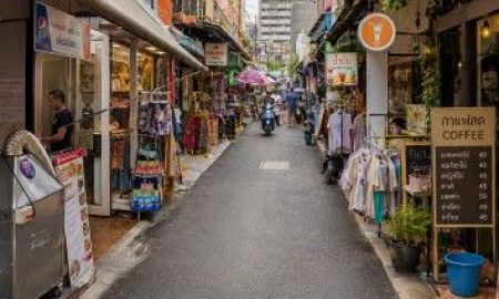 ให้เช่าอาคารพาณิชย์ / สำนักงาน - ใกล้ท่าน้ำศิริราช ให้เช่าตึก 3ชั้น ตลาดวังหลัง 20ม. แถวย่านศิริราช 1 นอน 3 น้ำ พื้นที่ 24 ตร.ว. 280 ตร.ม.เหมาะสำหรับร้านอาหาร คาเฟ่
