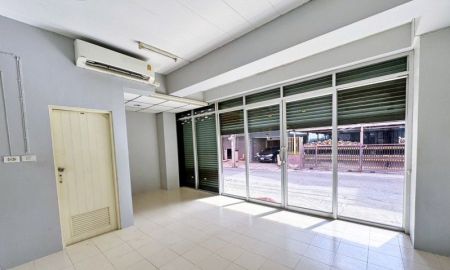 ให้เช่าอาคารพาณิชย์ / สำนักงาน - BTS สะพานควาย 550 ม. 18 ตร.ม. ร้านสะดวกซื้อ7 11 ชั้นล่าง สตูดิโอออฟฟิศให้เช่า 1 ห้องน้ำ ใกล้ MRT สุทธิสาร 800 ม.