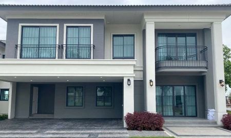 ขายบ้าน - บ้านเดี่ยว Premium 3 จอดรถทุกหลัง ใกล้เมกาบางนา เพียง 15 นาที