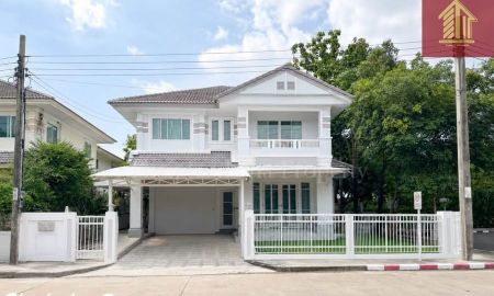 ขายบ้าน - บ้านเดี่ยวหลังมุม ถนนเมน ปรับปรุงใหม่ Perfect Place สุขุมวิท 77 ติดโรบินสันลาดกระบัง