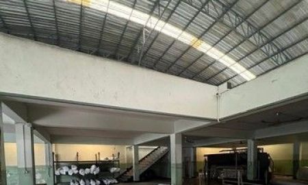 ให้เช่าโรงงาน / โกดัง - ให้เช่าโกดัง 1.5 ชั้น 1,250 ตรม เอกชัย 94 แขวงบางบอนเหนือ เขตบางบอน