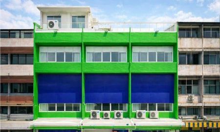 ให้เช่าอาคารพาณิชย์ / สำนักงาน - ให้เช่า ตึกแถว 3 คูหา 8 นอน 4 น้ำ 720 ตร.ม. รพ.รามคำแหง 900 ม. การกีฬาแห่งประเทศไทย 900 ม.