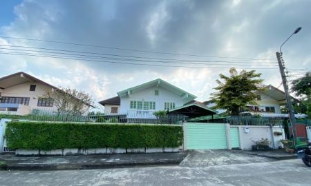 ขายบ้าน - ขาย บ้านเดี่ยว 2 ชั้น 100 ตรว. ซอยพัฒนาการ 54 และ ศรีนครินทร์ 20 สวนหลวง ใกล้ รถไฟฟ้า MRT สายสีเหลือง