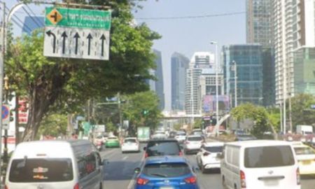 ขายอาคารพาณิชย์ / สำนักงาน - อาคารพาณิชย์ติดถนนสาทร เหมาะทำโชว์รูม, สำนักงาน, คลีนิก
