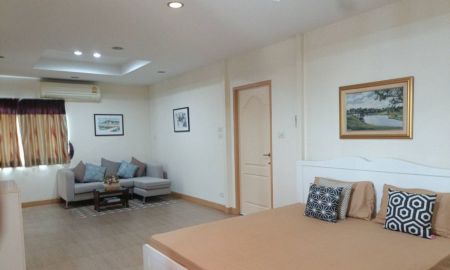 ให้เช่าอพาร์ทเม้นท์ / โรงแรม - ให้เช่า Penthouse ขนาดใหญ่ 220 ตร.ม. หมู่บ้านประชานิเวศน์ ซอยสามัคคี ใกล้โรงเรียนนานาชาติ ISB