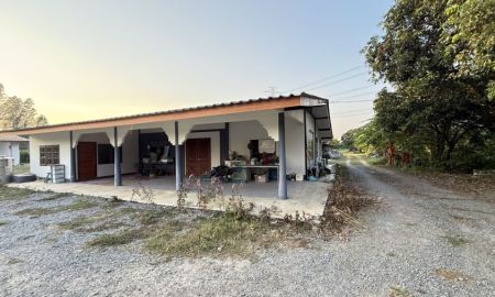 ขายที่ดิน - ขายด่วน! ที่ดินอยู่ในโครงการจัดสรร พร้อมบ้านเดี่ยวและโกดังเก็บของขนาดใหญ่ กำแพงแสน จังหวัดนครปฐม