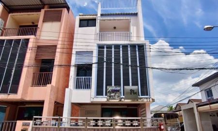 ขาย-ให้เช่าอาคารพาณิชย์ / สำนักงาน - ขาย / ให้เช่า ตึก ออฟฟิศ พร้อมสตูดิโอ ลาดพร้าว ซอย18