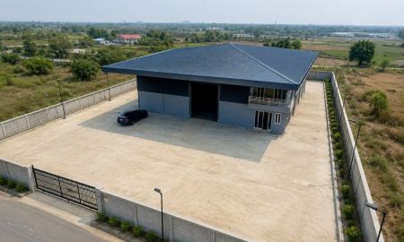 ให้เช่าโรงงาน / โกดัง - โกดัง 900ตร.ม. ปตท.สาลี กำนันโอ่ง 899ม. โกดังพร้อมสำนักงานให้เช่า 7ไร่ อาคารสำนักงาน 2 ชั้น 2 ห้องทำงาน 6 ห้องน้ำ 11,200 ตร.ม
