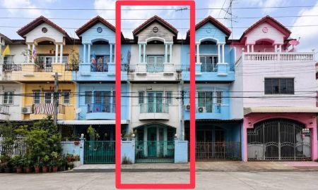 ขายทาวน์เฮาส์ - หมู่บ้านร่มไทร ซอยกำนันแม้น 7 แยก 1 ถนนกัลปพฤกษ์ บางบอน กรุงเทพ ราคาพิเศษ ทำเลศักยภาพ แหล่งชุมชน ราคาต่ำกว่าประเมิน