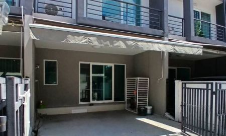 ให้เช่าทาวน์เฮาส์ - ให้เช่า ทาวน์โฮม 3 ชั้น บ้านกลางเมือง สวนหลวง แปลงสวยใกล้สวน พร้อมเข้าอยู่ ราคา 22,000 บาท/เดือน