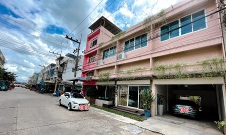 ขายอพาร์ทเม้นท์ / โรงแรม - ขายอาคารพาณิชย์ คูคต ลำลูกกา 3.5 ชั้น ใกล้รถไฟฟ้าสายสีเขียว เหมาะทำออฟฟิศ สำนักงาน สภาพดีพร้อมอยู่
