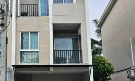 ให้เช่าทาวน์เฮาส์ - ให้เช่า ทาวน์โฮม 3 ชั้น ซิกเนเจอร์ รามอินทรา 109 พร้อมเข้าอยู่ได้ทันที ใกล้ แฟชั่นไอส์แลนด์ ราคา 18,000 บาท/เดือน