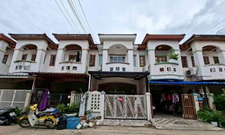 ขายบ้าน - ขายบ้านทาวน์เฮ้าส์ 2 ชั้น หมู่บ้านศิริวรรณ-ชวนชม ถนนบางกรวย-ไทรน้อย