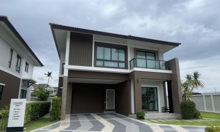 ขายบ้าน - บ้านเดี่ยว 4 ห้องนอน ติดถนนเส้นหลักเชียงใหม่
