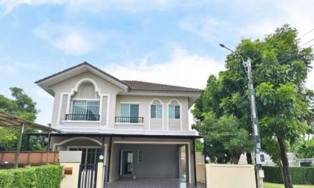 ขายบ้าน - ขาย บ้านเดี่ยวภัสสร เพรสทีจแปลงริมติดสวน บ้านไม่ต้องซ่อม 3 ห้องนอน 3 ห้องน้ำ 89.6 ตารางวา ตกแต่งสวย 5 นาทีถึงมอเตอร์เวย์