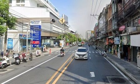 ขายที่ดิน - ขายที่ดินเปล่า ติดถนนลาดพร้าววังหิน ใกล้ โรงพยาบาลเปาโล โชคชัย 4