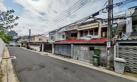 ขายบ้าน - ขายบ้านแฝด 2 ชั้น ซอยสบายใจ รัชดา-สุทธิสาร-ลาดพร้าว ใกล้รถ MRT สุทธิสาร
