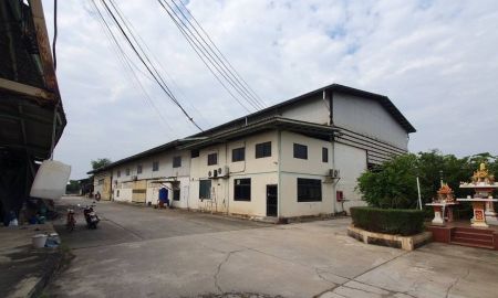 ขายโรงงาน / โกดัง - ขายโรงงานพร้อมที่ดินเข้าออกได้หลายทางอยู่ถนนปู่เจ้าซอยวัดสวนส้ม ตำบลบางโปรงอำเภอเมืองสมุทรปราการ