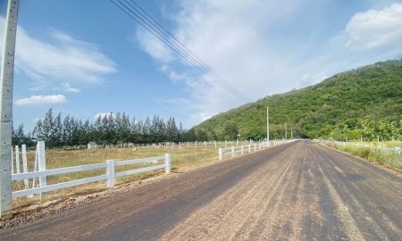 ขายที่ดิน - ขายที่ดินเขาใหญ่ มี 3 แปลง วิวเขาด้านหน้าเต็มๆ ทำเลทอง ราคานี้หาไม่ได้อีกแล้วในย่านนี้