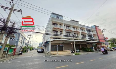 ขาย-ให้เช่าอาคารพาณิชย์ / สำนักงาน - ขาย/เช่า อาคารพาณิชย์ 4 ชั้น เนื้อที่ 28.2 ตร.ว. ซอยเปียร์นนท์, ซอยทหารบก 1 ถนนลำลูกกา ตำบลคูคต อำเภอลำลูกกา ปทุมธานี