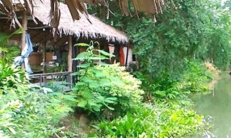 ขายอพาร์ทเม้นท์ / โรงแรม - ขาย/เซ้ง ถูกมาก!! รีสอร์ทริมน้ำพร้อมร้านอาหาร บรรยากาศดี ใจกลาง อ.กำแพงแสน นครปฐม ทำกิจการต่อได้ทันที