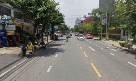 ขายบ้าน - ขายบ้านเดี่ยว ซอยเย็นอากาศ ใกล้ Market Place นางลิ้นจี่