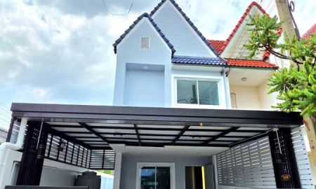 ขายทาวน์เฮาส์ - ขายด่วน..ทาว์นโฮม 2 ชั้น รีโนเวทใหม่ พร้อมอยู่ ติดถนนสายไหม พรั่งพร้อมด้วยสิ่งอำนวยความสะดวกครบครัน