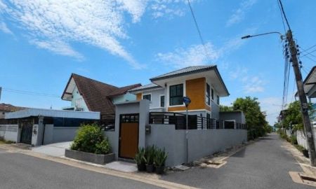 ขายบ้าน - บ้านเดี่ยว ประชาอุทิศ90 ขาย4,990,000 51 ตรว. 3นอน/4น้ำ/1รับแขก/1ครัวจอด2คัน ตกแต่งสวยทั้งหลัง