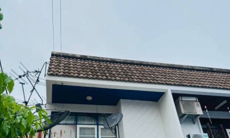 ขายทาวน์เฮาส์ - ขายถูกมาก!! ทาวน์เฮ้าส์ 2 ชั้น หลังริม ม.รินทร์ทอง เฟส 1 ทำเลทอง ซอยสุขุมวิท115 เพียง 2 นาทีถึง BTS