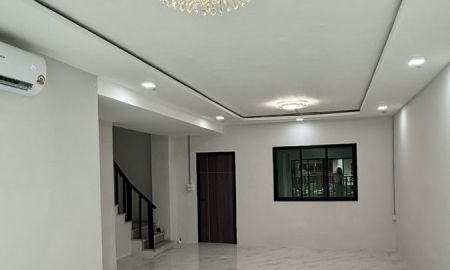 ขายบ้าน - ขายบ้านพฤกษา 10 เจ้าของขายเอง อำเภอไทรน้อย จังหวัดนนทบุรี