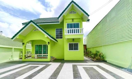 ขายบ้าน - บ้านเดี่ยวสวยหรู พร้อมอยู่ ใกล้เดอะมอลล์บางกะปิ และสถานีรถไฟฟ้าลาดพร้าว 101 ลัดออกเลียบด่วนและเกษตรนวมินทร์ได้ (เจ้าของขายเอง)