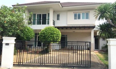ให้เช่าบ้าน - ให้เช่า] หมู่บ้าน บางกอก บูเลอวาร์ด แจ้งวัฒนะ / 3 ห้องนอน 3 ห้องน้ำ / 72 ตารางวา 180 ตารางเมตร **42,000**