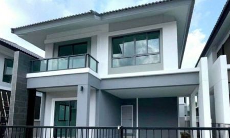 ให้เช่าบ้าน - กาญจน์กนก 12 เฟส 3 ใกล้ รร.นานาชาติ UCIS เพียง 5 นาที เลี้ยงน้องหมาได้ เฟอร์ครบ พร้อมอยู่