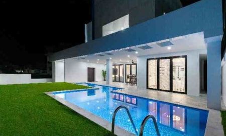 ให้เช่าบ้าน - ให้เช่า Luxury Pool Villa 5 ห้องนอน ติดหาดจอมเทียน เดินเพียง 1 นาที