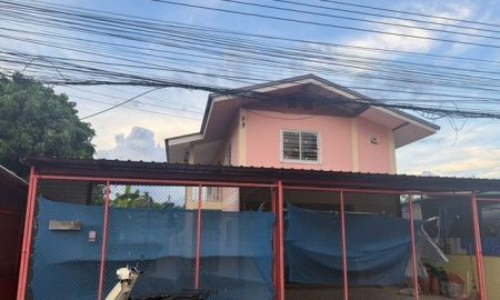 ขายบ้าน - บ้านเดี่ยว 2 ชั้น สร้างเอง ทำเลดี ติดถนน ใกล้แยกบางคูวัด จ.ปทุมธานี ราคาเพียง 3 ล้านบาท